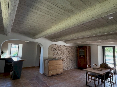 Plafond provençal éclairci à la chaux Plafond provençal éclairci à la chaux
